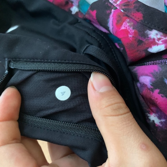 Lululemon Speed Up Short - Picture 2 of 4